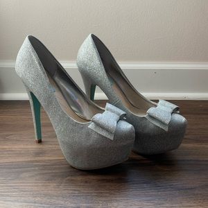 Betsey Johnson Silver Glitter Bow Platform Heels
